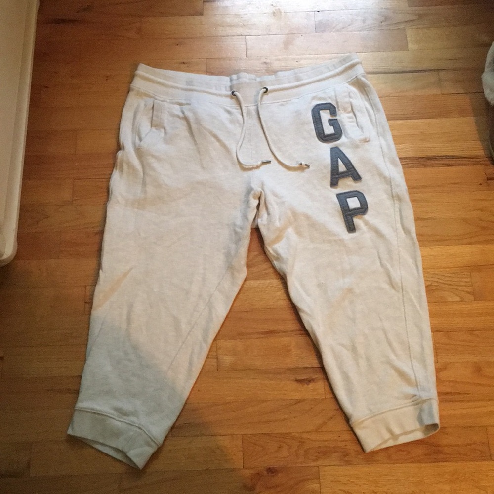 Gap cropped sweatpants
